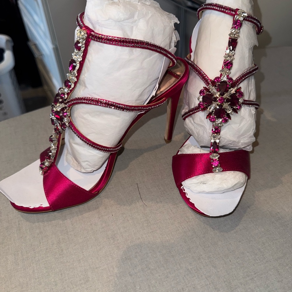 Badgley Mischka Pink Satin Crystal Heels - Picture 4 of 5